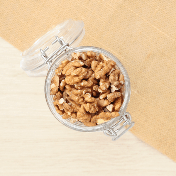 Explorez nos cerneaux de noix, petites merveilles de croquant et d'arôme. Parfaits en encas ou en touche gourmande, ils révèlent une saveur délicate et nutritive. Succombez à la finesse et à la fraîcheur des cerneaux de noix.