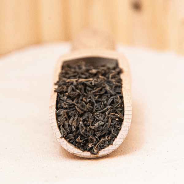 Laissez-vous transporter par l'élégance de notre thé vert Jasmin, une sélection de grande qualité. Savourez la finesse de son goût distinctif, séduisant par son arôme délicat et floral.
