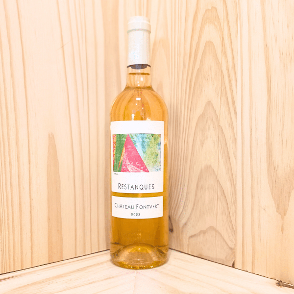 Restanques Blanc de Château de Fontvert est un vin blanc frais et raffiné, issu de l'agriculture biodynamique. Avec ses notes de fleurs blanches et de fruits exotiques, il révèle la finesse et la pureté du terroir luberonais.