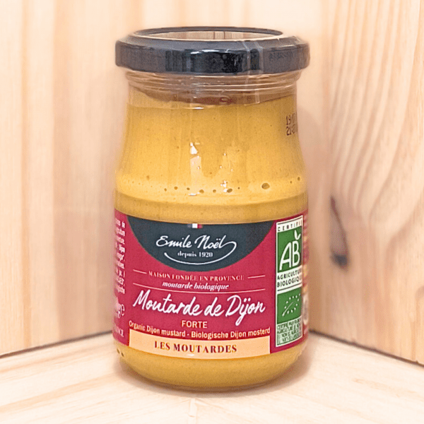 Savourez l'essence de la gastronomie française avec notre moutarde forte de Dijon, offrant une saveur authentique et puissante, véritable héritage culinaire de la ville de Dijon. Pot de 200g