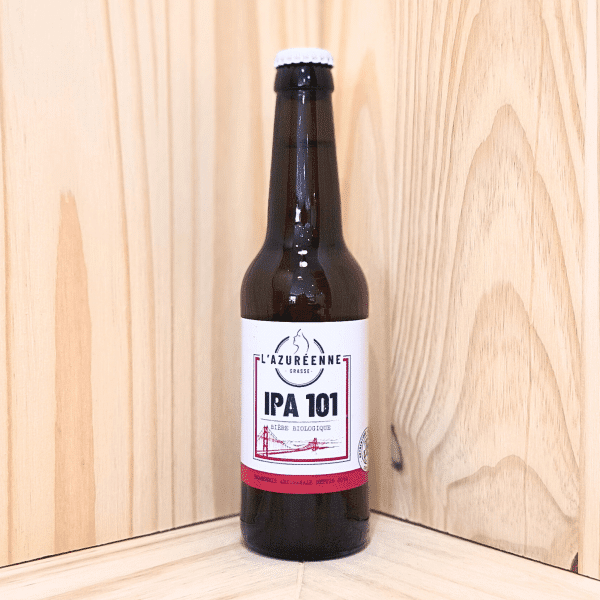 IPA 101 de L'Azuréenne est une bière intensément houblonnée, avec des arômes d'agrumes et de résine. Brassée de manière artisanale et biologique, elle offre une expérience authentique et audacieuse.