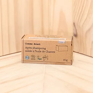 Découvrez notre après-shampoing brut solide à l'huile de chanvre biologique française, un soin capillaire conçu pour démêler et nourrir vos cheveux. Disponible en version brute ou parfumée, cet après-shampoing est formulé avec de l'huile de chanvre pour offrir une hydratation en profondeur et un démêlage facile. Sa composition courte, sans ingrédients controversés, assure un produit de haute qualité pour tous les types de cheveux. Facile à utiliser, il s'intègre parfaitement dans votre routine capillaire, laissant vos cheveux doux, soyeux et brillants. Ce soin est idéal pour ceux qui recherchent une alternative naturelle et efficace aux après-shampoings traditionnels.