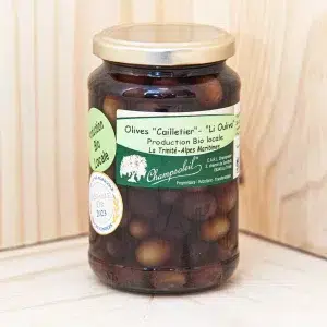 Découvrez l'authenticité du terroir méditerranéen avec les olives Cailletier - "Li Ouliva". Cette variété d'olive AOP, emblématique de l'olive de Nice, offre une expérience gustative unique et locale. Appréciées pour leur saveur délicate et leur texture ferme, ces olives sont idéales pour agrémenter vos apéritifs, salades et plats cuisinés. Elles incarnent la tradition et le savoir-faire de la région, apportant une touche de Méditerranée à chaque bouchée. Optez pour ces olives Cailletier authentiques pour enrichir vos moments gourmands avec une note provençale irrésistible, parfaite pour tous les amateurs de cuisine raffinée.