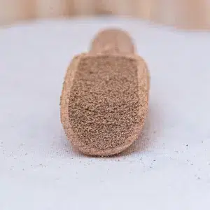 Explorez notre coriandre en poudre, une épice vibrante qui offre une saveur fraîche et citronnée à vos plats. Récoltée avec soin, cette coriandre moulue est idéale pour enrichir les marinades, les currys et les plats exotiques. Sa saveur légère et zesty rehausse vos recettes avec une touche de fraîcheur et de complexité, que ce soit dans des sauces, des soupes ou des plats de légumes. Utilisée aussi bien dans les cuisines du monde entier, elle apporte un goût unique et raffiné aux plats traditionnels comme aux créations innovantes. Découvrez comment la coriandre poudre peut transformer vos préparations culinaires en expériences gustatives inoubliables, en ajoutant une note de vivacité et de profondeur.