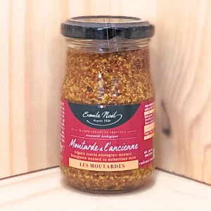 Savourez l'authenticité de notre moutarde à l'ancienne, un condiment gastronomique produit en France. Confectionnée selon des recettes familiales transmises de génération en génération, cette moutarde se distingue par ses grains entiers et son goût riche et profond. Parfaite pour accompagner viandes, poissons et légumes, elle offre une texture unique et une saveur rustique qui rappelle les traditions culinaires d'autrefois. Appréciée pour sa qualité et son caractère, notre moutarde à l'ancienne est idéale pour ceux qui cherchent à enrichir leurs plats avec un condiment authentique et savoureux. Faites l'expérience d'une véritable institution de la gastronomie française.