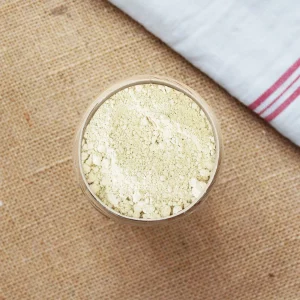 Explorez notre farine de châtaigne, une option sans gluten offrant une saveur riche et distinctive pour toutes vos créations culinaires. Fabriquée à partir de châtaignes finement moulues, elle ajoute une touche rustique et une note naturellement sucrée à vos recettes. Idéale pour préparer des gâteaux, des crêpes ou des pains, elle se distingue par son goût légèrement sucré et sa texture fine. Découvrez comment la farine de châtaigne peut transformer vos plats avec une saveur authentique et gourmande. Parfaite pour des pâtisseries maison ou des recettes innovantes, cette farine est une vraie alliée en cuisine.