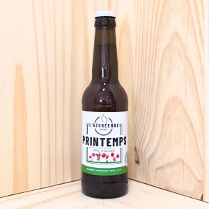Printemps bio de L'Azuréenne est une bière saisonnière qui célèbre la fraîcheur et la renaissance de la nature au printemps. Brassée artisanalement avec des ingrédients biologiques, cette bière offre des notes florales et légères qui évoquent les premiers jours ensoleillés de la saison. Non filtrée et non pasteurisée, elle conserve toute la pureté et l'authenticité de ses ingrédients. Parfaite pour accompagner des repas légers ou pour être dégustée seule, la bière printemps bio est une invitation à savourer les moments de détente et de renouveau. Chaque bouteille reflète la passion et le savoir-faire de L'Azuréenne, capturant l'essence même du printemps dans chaque gorgée. Laissez vous séduire par cette bière délicate et rafraîchissante.