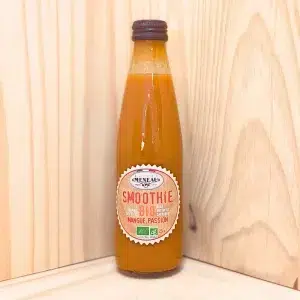Maison Meneau vous propose son smoothie mangue, une boisson 100% fruits qui allie l'expertise artisanale à une passion pour les saveurs exotiques. Ce smoothie est réalisé à partir de mangues mûries au soleil, choisies pour leur douceur naturelle et leur goût riche. Chaque gorgée vous transporte dans un monde de saveurs tropicales, offrant une texture crémeuse et une douceur fruitée qui ravira vos papilles. Ce smoothie est parfait pour une pause rafraîchissante ou un petit-déjeuner nutritif. Offrant une expérience gustative à la fois exotique et revitalisante. Avec une préparation soignée et une sélection rigoureuse des fruits. Ce smoothie est une véritable célébration de la mangue dans toute sa splendeur, vous offrant un moment de plaisir et de fraîcheur.
