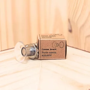 Découvrez notre porte-savon aimanté en acier inoxydable, une solution pratique et esthétique pour sécher vos cosmétiques solides sans percer les murs de votre salle de bain. Conçu pour offrir une ventilation optimale, ce porte-savon aide à prolonger la durée de vie de vos produits tout en évitant les traces de savon sur vos meubles. Sa conception élégante s'intègre parfaitement dans tous les styles de salle de bain, ajoutant une touche de modernité tout en gardant votre espace propre et organisé. Facile à installer et à utiliser, ce porte-savon aimanté est le choix idéal pour maintenir vos produits de soin en parfait état.