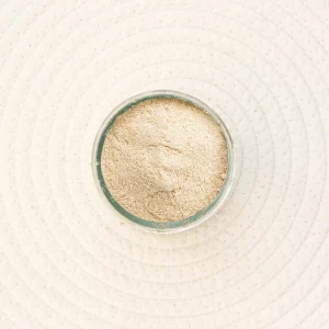 Explorez nos amandes en poudre, une option nutritive et polyvalente pour enrichir vos préparations culinaires. Finement moulue à partir d'amandes de qualité, elle ajoute une texture moelleuse et une saveur sucrée à vos recettes. Parfaite pour vos gâteaux, tartes ou biscuits, elle apporte une touche d’amande délicate et une richesse de goût. Vous pouvez aussi l’utiliser dans des recettes salées ou pour préparer des sauces et des en-cas. Savourez la douceur et la légèreté de notre poudre dans chaque bouchée. Optez pour nos amandes en poudre pour des créations culinaires savoureuses et équilibrées.