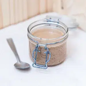 Notre purée de noisette toastée, gourmande et onctueuse, révèle la richesse en lipides et en oméga-9 de ce délicieux fruit. Idéale en tartine ou en ajout savoureux à vos desserts, cette purée offre une expérience culinaire raffinée et nutritive. Avec sa texture crémeuse et son goût intense, elle rehausse toutes vos recettes sucrées et salées. Découvrez une nouvelle dimension de plaisir avec notre purée de noisette toastée, une source naturelle d'énergie et de bienfaits pour votre alimentation quotidienne. Savourez la pure ou intégrez la à vos préparations pour une touche de gourmandise authentique.