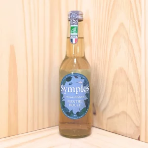 L’Infusion Menthe Douce de Symples est une boisson naturelle qui célèbre la pureté des ingrédients et la fraîcheur des plantes. Cette infusion est préparée à partir de feuilles de menthe douce soigneusement sélectionnées pour offrir une expérience rafraîchissante et apaisante. Le goût délicat de la menthe se distingue par ses notes fraîches et légèrement sucrées, créant une boisson qui est à la fois agréable et réconfortante. Parfaite pour un moment de détente ou pour agrémenter vos pauses bien-être, cette infusion vous invite à découvrir une boisson simple mais efficace, qui allie la fraîcheur des plantes à l’authenticité des ingrédients naturels.