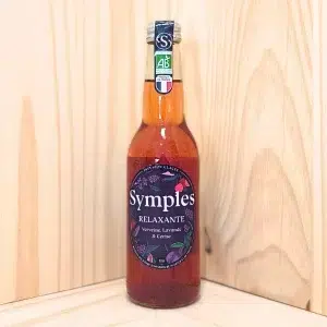 La Potion Relaxante de Symples vous offre une expérience apaisante et équilibrante à travers une infusion de fruits et de plantes soigneusement sélectionnés. Conçue pour vous apporter sérénité et relaxation, cette boisson naturelle associe des ingrédients simples mais puissants pour créer un mélange harmonieux. Vous découvrirez des notes douces et réconfortantes, fruit d’un assemblage judicieux de fruits savoureux et de plantes aux vertus apaisantes. Cette infusion est idéale pour un moment de détente en fin de journée ou pour une pause bien-être. En choisissant cette potion relaxante, vous vous offrez un moment de calme et de tranquillité.