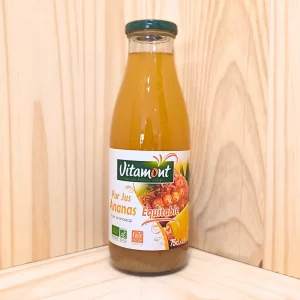 Le pur jus d’ananas de Vitamont vous propose un jus bio élaboré à partir d’ananas récoltés à pleine maturité. Ce jus, au goût exotique et sucré, vous offre une véritable immersion dans les saveurs tropicales des fruits mûrs. Chaque gorgée révèle la richesse et la complexité de l'ananas, avec une douce acidité et une sucrosité naturelle qui ravira vos papilles. Idéal pour commencer la journée ou pour une pause rafraîchissante, ce pur jus d'ananas est une source naturelle de vitamines et de minéraux essentiels. Vitamont s'engage à utiliser des méthodes de culture respectueuses de l'environnement, garantissant un produit sain et éthique.